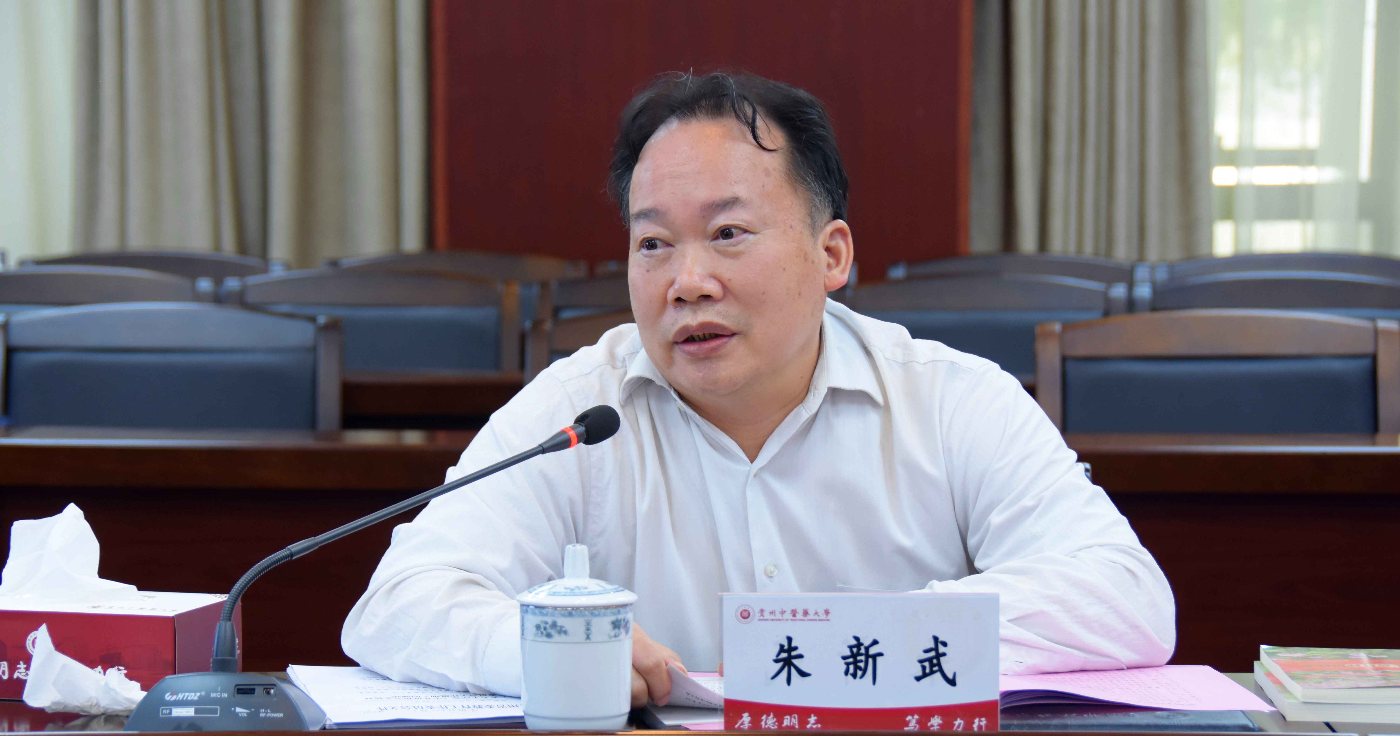 省委常委,省委宣传部部长,省委教育工委书记卢雍政一行来校调研